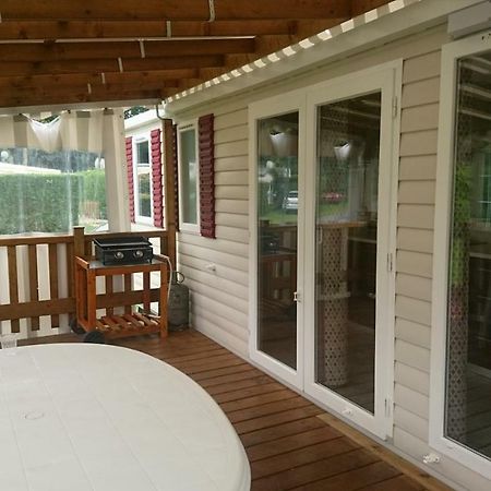 Mobile Home 3 Chambres 2 Salles De Bains Dans Camping 4 Etoiles Aux Charmettes Mh K168 Les Mathes Eksteriør billede